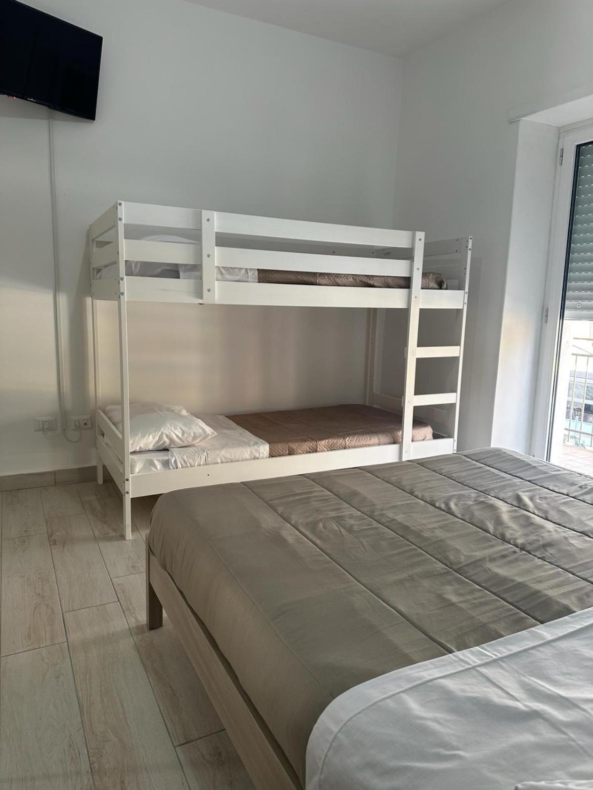 Ferienwohnung Rent House Scauri Minturno Exterior foto